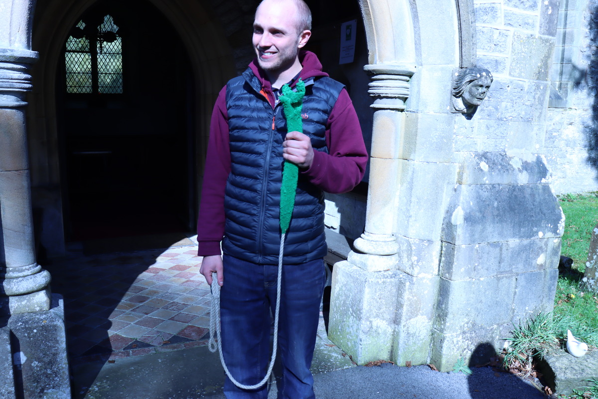 Opps! Broken rope at Wormhill